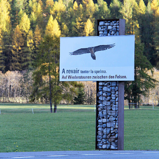 Gemeinde Zernez 2012 | Dorfeinganstafeln aus Stahl roh | karo-d-sign S-chanf